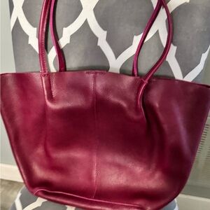 Portland Leather Goods Oversized Devan tote in Orchid